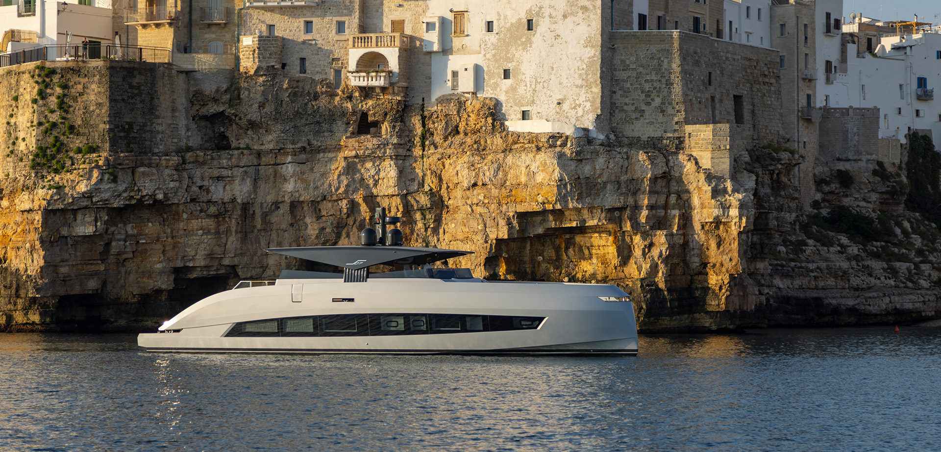 Manda Yachts - S07 Spider